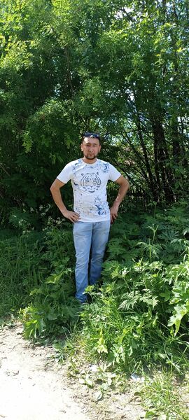  -,   Akbar, 37 ,   ,   