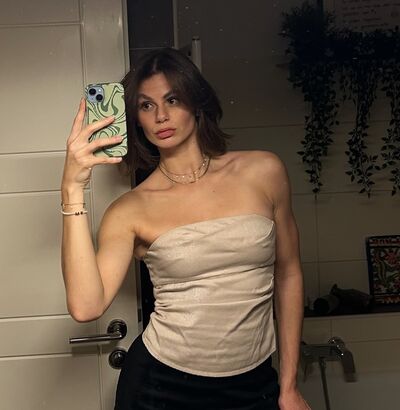  Bielany Wroclawskie,   Arina, 28 ,   ,   