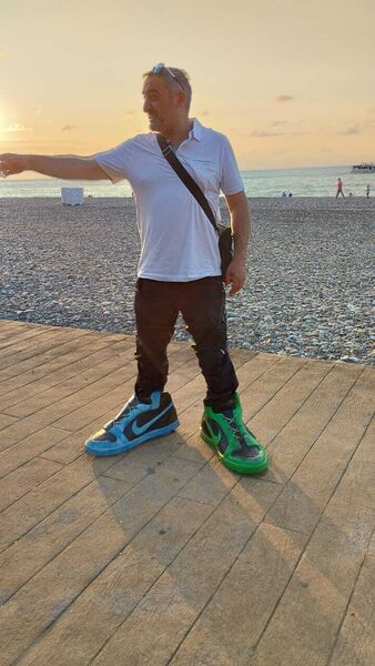  ,   Karen, 45 ,   ,   