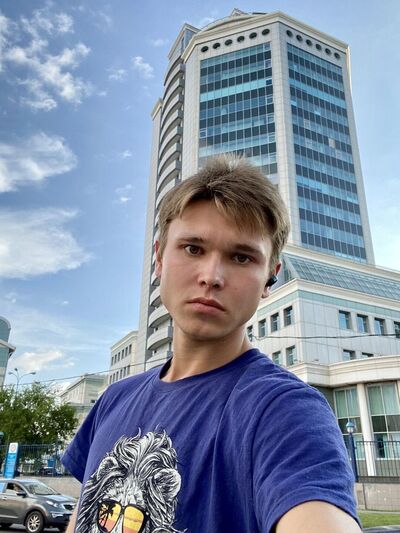  ,   Konstantin, 21 ,   ,   