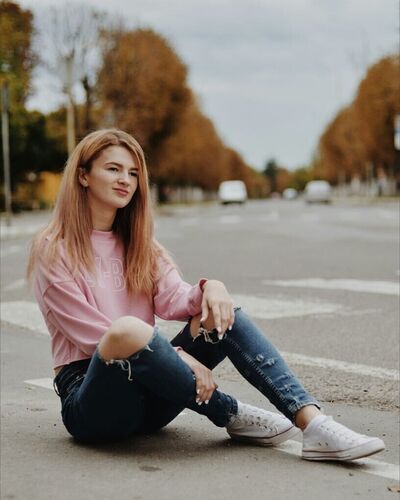  ,   Kitty, 27 ,   ,   , c 