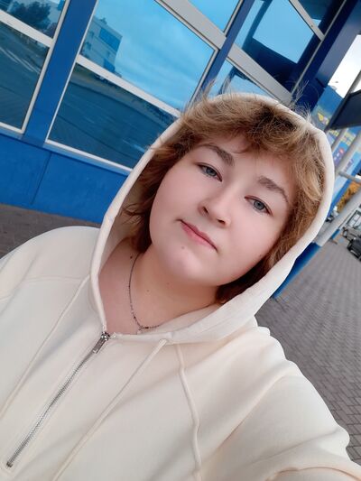  ,   Maria, 24 ,   c 