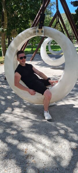  ,   Aleksandr, 33 ,  