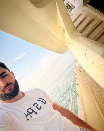  ,   Mans, 32 ,   ,   