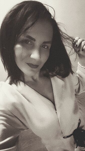  ,   Lesia, 39 ,   ,   