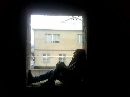  ,   LEONID, 29 ,   