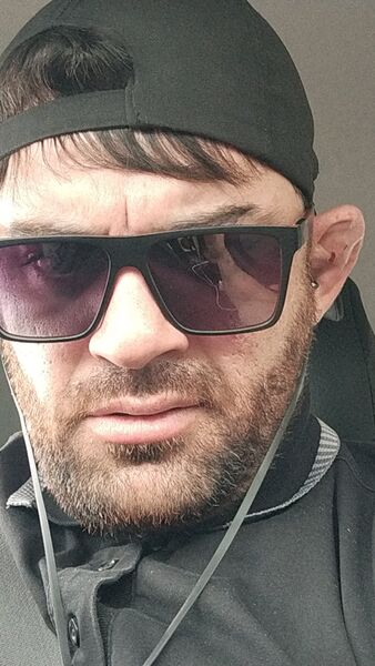  ,   Alik, 40 ,   ,   