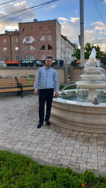  ,   Edgar, 24 ,   ,   