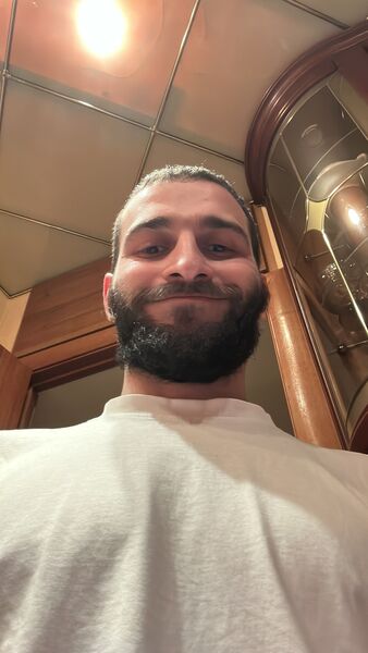  ,   Magomed, 26 ,   ,   , c , 