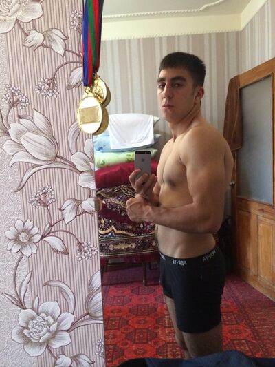 ,   Ayxan, 33 ,   