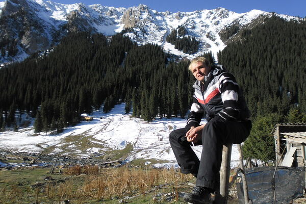  ,   Sergei, 35 ,   ,   , c 