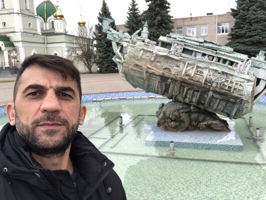  ,   Elvin, 42 ,   ,   