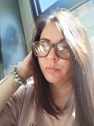  ,   Elena, 37 ,     