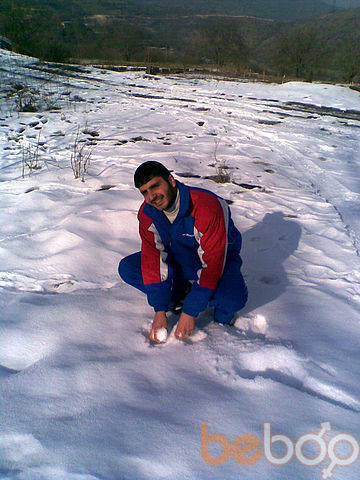  ,   Artur, 42 ,   