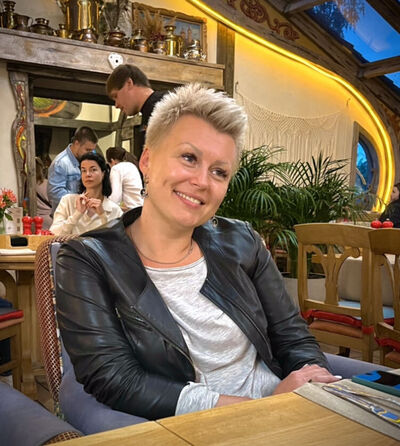  ,   JuliaTI, 40 ,     , c 