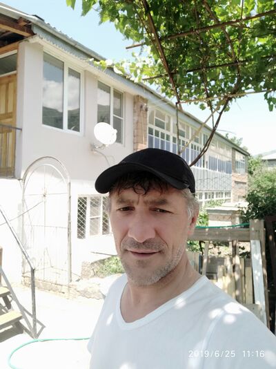  ,   Leon, 45 ,   ,   