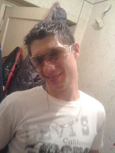  ,   Sasha, 37 ,   