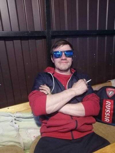  ,   Anton, 39 ,   ,   , c 