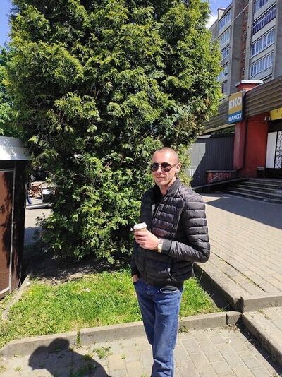  Ciechanow,   Misha, 29 ,   ,   