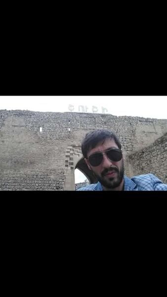  ,   Emil, 37 ,   ,   
