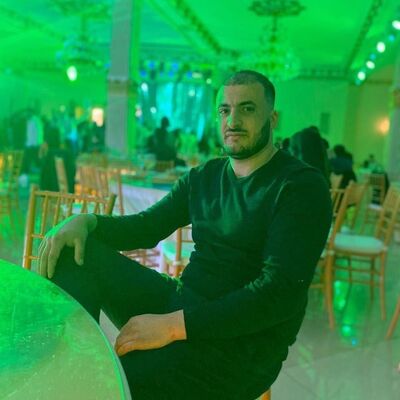  ,   Artur, 34 ,   ,   