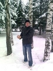  4256814  Grigore, 49 ,    