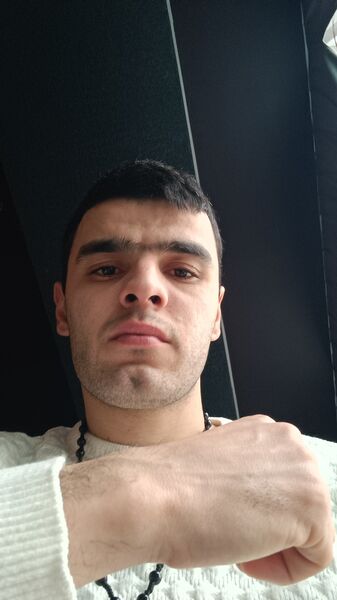  ,   Aziz, 28 ,   ,   