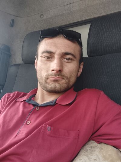  ,   Ibragim, 35 ,   ,   