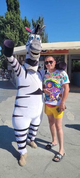  ,   Rich, 39 ,   ,   