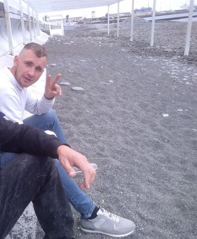  -,   Pavel, 37 ,   ,   , c , 