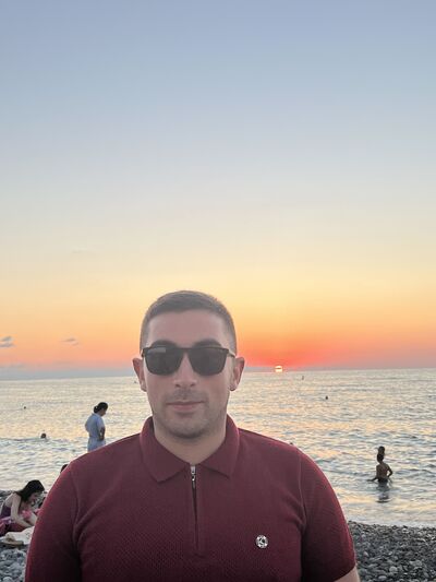  ,   Narek, 25 ,   ,   