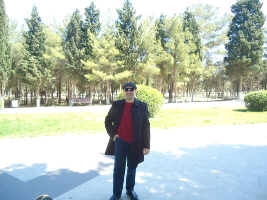  ,   Farit, 53 ,   c 
