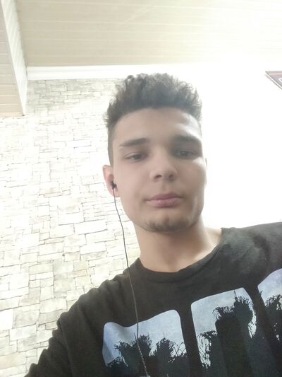  ,   Alex, 23 ,   ,   , c , 