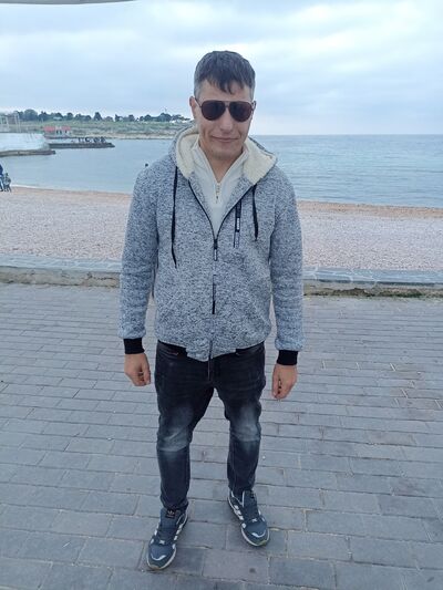  ,   Vanya, 37 ,   ,   , c 