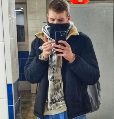  -,   Sanya, 22 ,   ,   