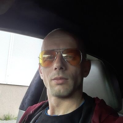  ,   Sergii, 39 ,   