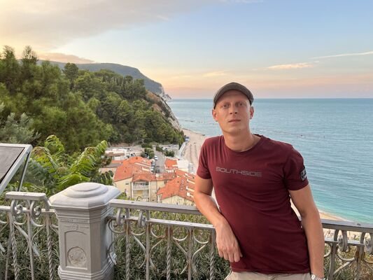  Potenza Picena,   Vlad, 32 ,   ,   , c 