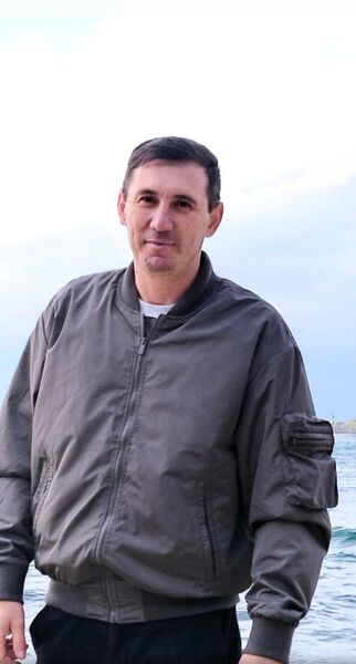  ,   Denis, 47 ,   ,   , c 