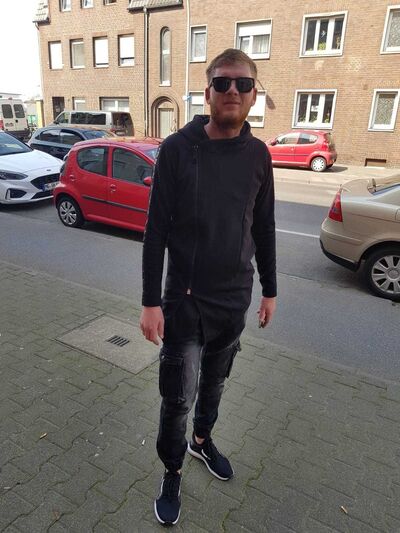  ,   Mihail, 33 ,   ,   , c 