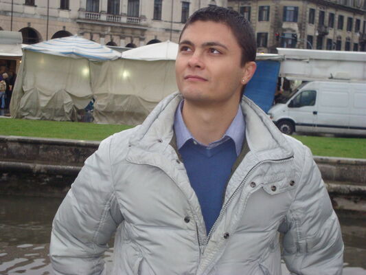  ,   Victor, 40 ,   