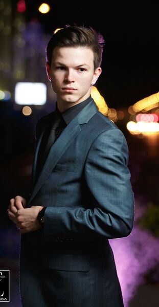  ,   Ruslan, 32 ,   ,   , c 