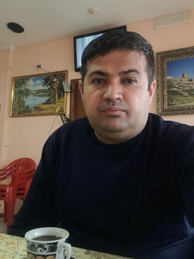  ,   Armen, 33 ,   ,   