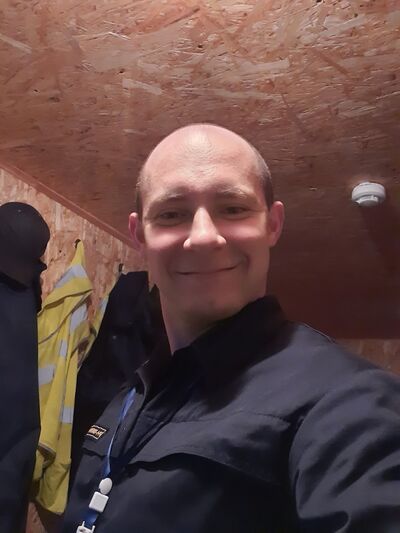  ,   Alex, 44 ,  