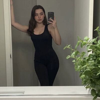  ,   Alina, 22 ,   ,   , 