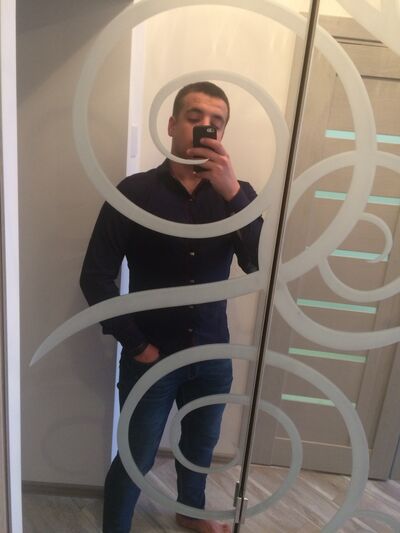 ,   Dima, 27 ,   