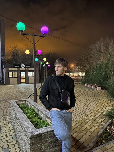  ,   Salambek, 21 ,   ,   