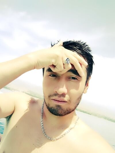  ,   Azamat, 32 ,   ,   , c 