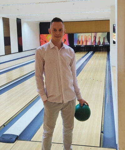  ,   Taras, 29 ,   ,   