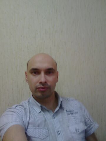  20985704  Anton, 40 ,    