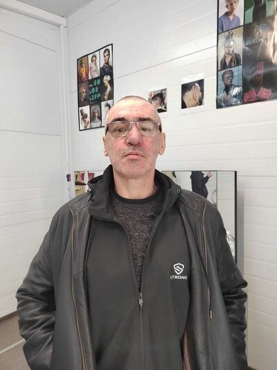  --,   Aleks Gru, 52 ,   ,   